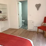 Romantichome At Alfama's Heart