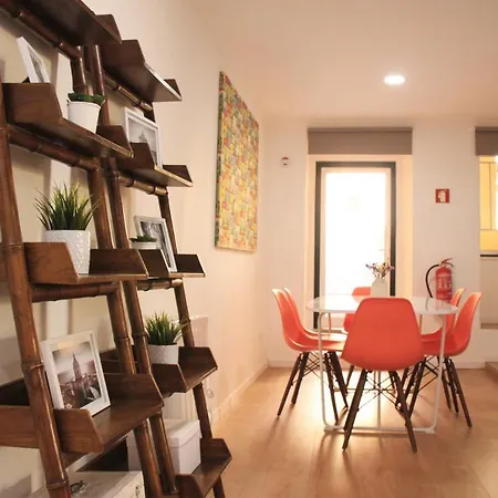 Апартаменти Romantichome At Alfama's Heart Лісабон